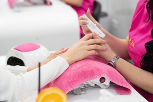 Za vrhunske nokte morate biti umetnik